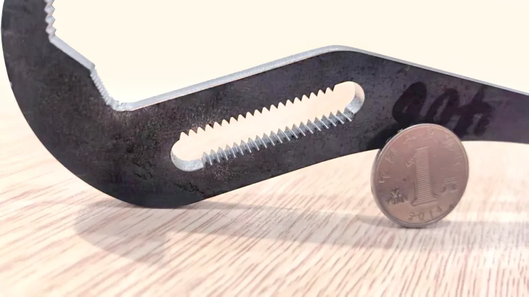 ミクロンレベルの精度とプロセス安定性